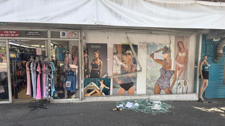 עסקים ברחובות שנפגעו מהתקיפות