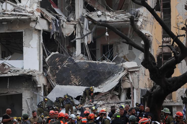 זירת נפילה בתל אביב, השבוע (צילום: REUTERS/Ronen Zvulun ) הזירה בתל אביב