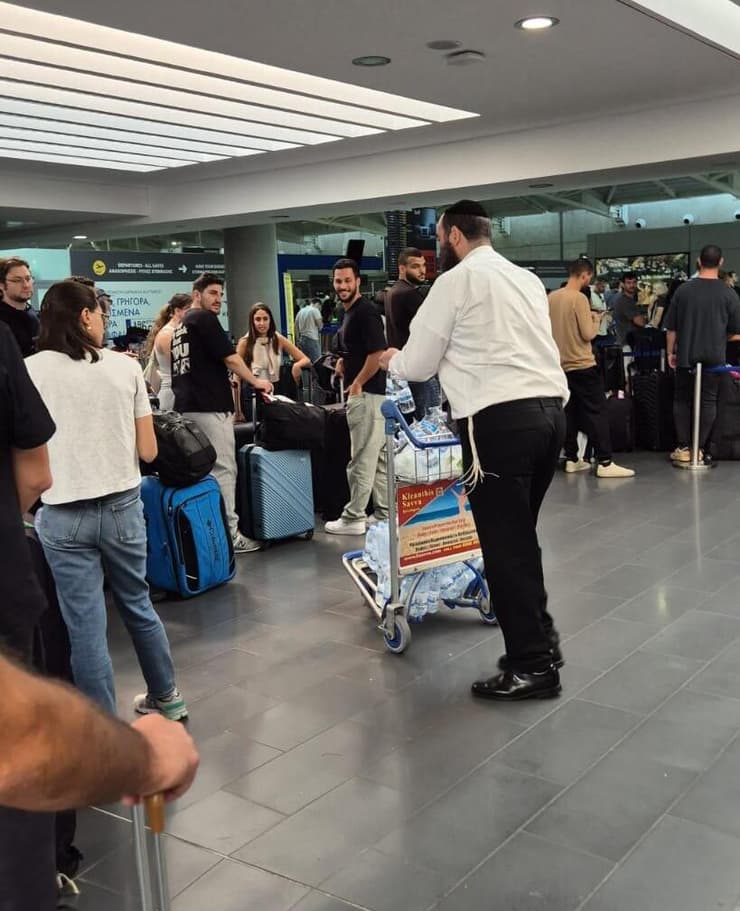 בחב"ד משתדלים לסייע לישראלים הרבים שנתקעו בחו"ל