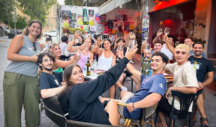 חניכי תגלית ממיאמי, אתמול בירושלים