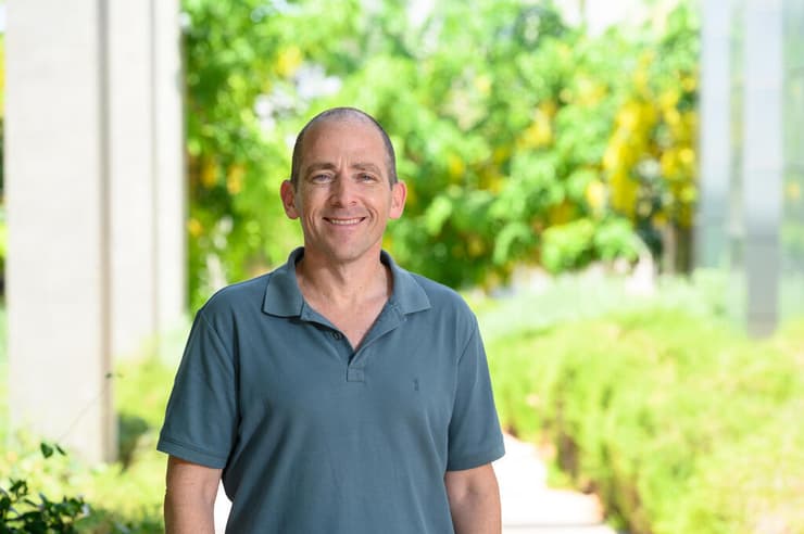 פרופ' שלו איצקוביץ (צילום: אוהד הרכס, מכון ויצמן למדע) פרופ' שלו איצקוביץ