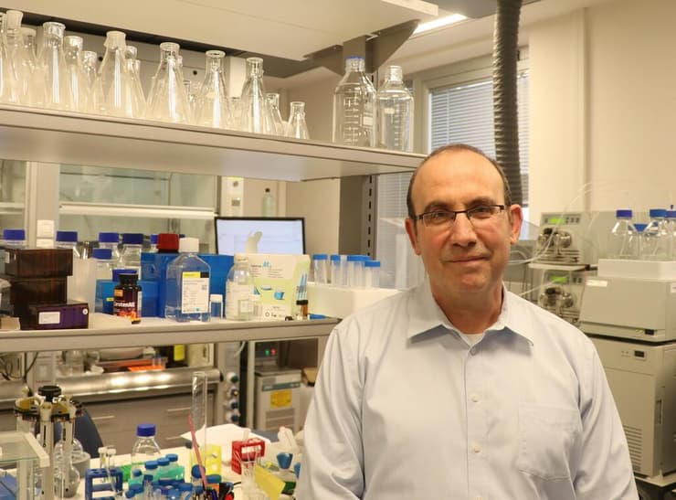 פרופ' אהוד גזית (צילום: אוניברסיטת תל אביב) פרופ' אהוד גזית