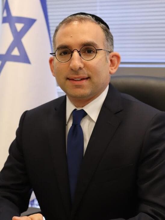 מנכ"ל משרד העבודה, ישראל אוזן