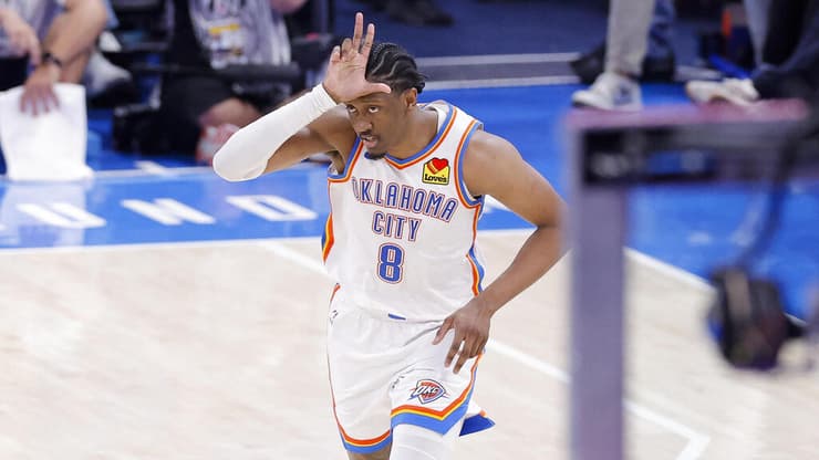 שחקן אוקלהומה סיטי ת'אנדר ג'יילן וויליאמס