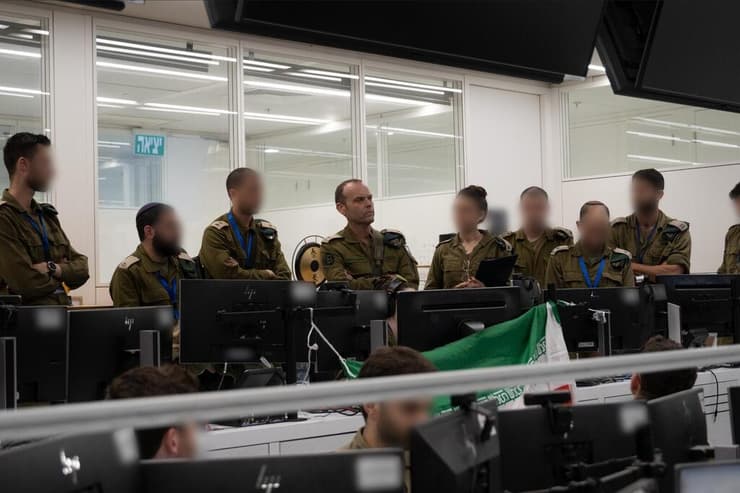 ראש אגף המודיעין, אלוף שלומי בינדר בביקור בבסיסי אגף המודיעין