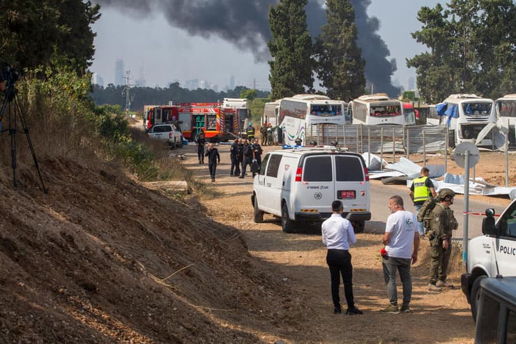 פגיעה ישירה של טיל ששוגר מאיראן בהרצליה