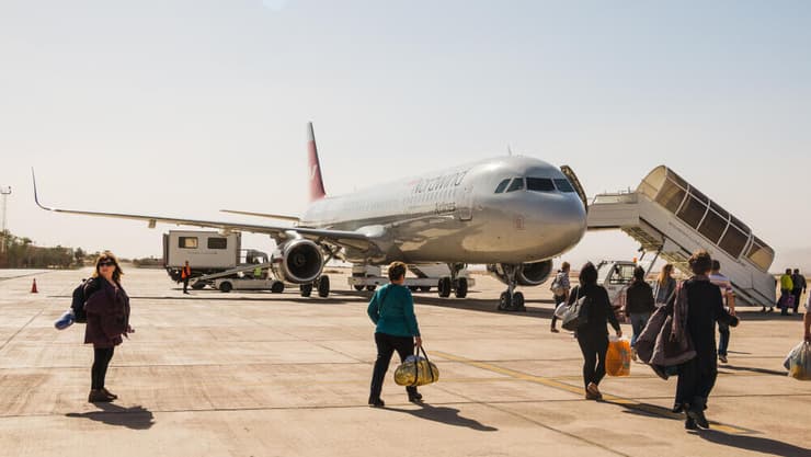 נמל התעופה של עקבה, ארכיון