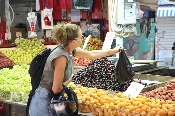 חוזרים לשגרה בתל אביב
