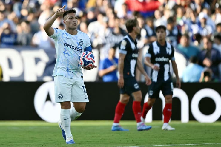 שחקן אינטר לאוטרו מרטינס