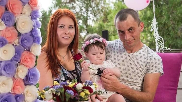 ארטיום בוריק, איבד את אשתו ובתו במטח האיראני ארטיום בוריק שאיבד את אשתו ובתו במטח האיראני משרת כחייל אוקראיני