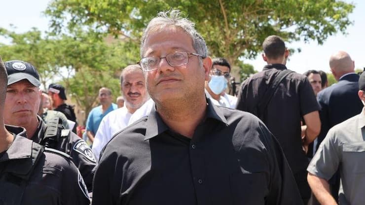 איתמר בן גביר בזירת הנפילה בסורוקה