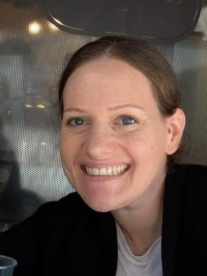 עו"ס נעמה פלד פריימן