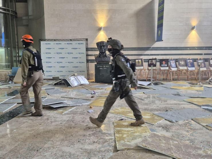 נזק כבד בבית החולים סורוקה בבאר שבע מפגיעת טיל ששוגר מאיראן 