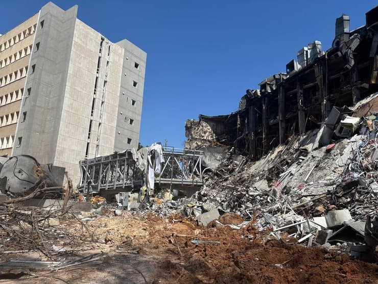 מכון ויצמן לאחר שנפגע מהמטח האיראני