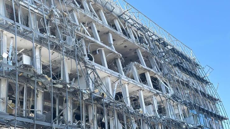 "אנחנו עדיין מנסים לעכל את ההרס" (צילום: מאיר תורג'מן) מכון ויצמן לאחר שנפגע מהמטח האיראני