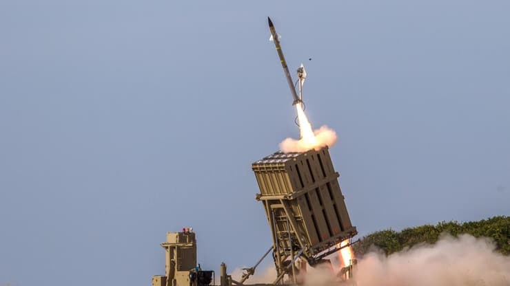 כיפת ברזל ברגעי יירוטי הכטב"מים