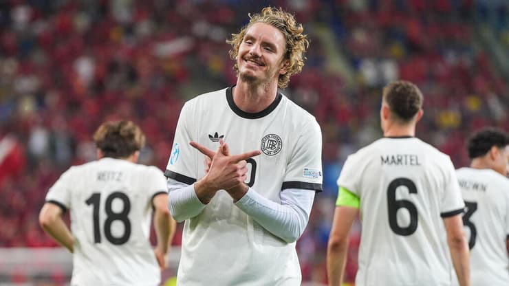 ארבעה שערים בשני משחקים. וולטמאדה חוגג מול צ'כיה (צילום: Christian Hofer/Getty Images) וולטמאדה חוגג