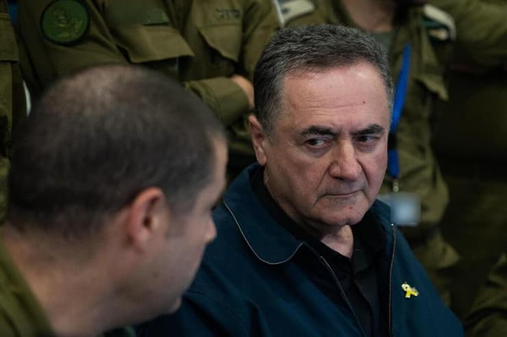 שר הביטחון ישראל כ"ץ בביקור בבסיס מודיעין