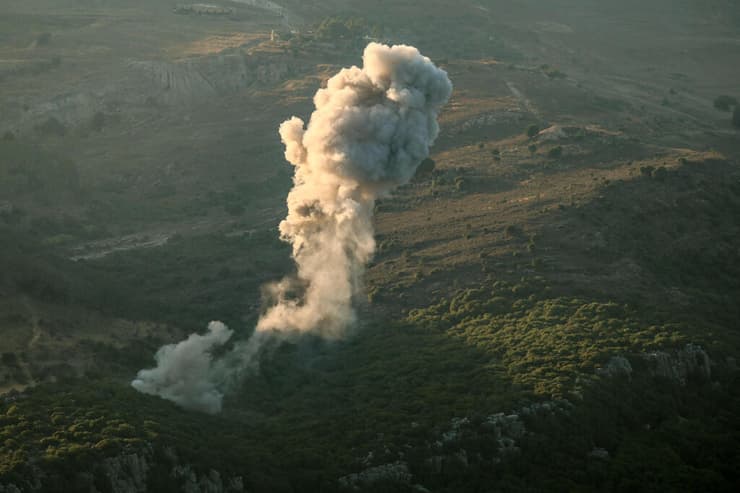 "אפילו לא בנינו מחדש את הבתים". תקיפות בדרום לבנון (צילום: Rabih DAHER / AFP) תקיפות בדרום לבנון