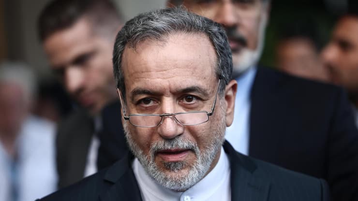 שר החוץ של איראן עבאס עראקצ'י בז'נבה