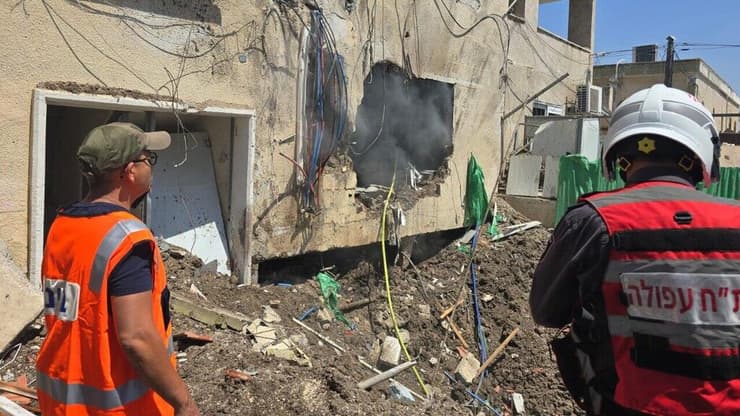 פגיעת כטב"ם ששוגר מאיראן בבניין דירות בבית שאן