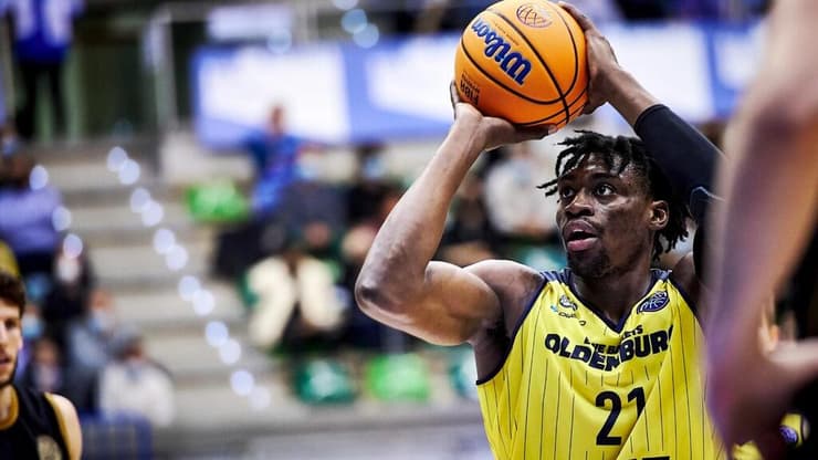 קרוב לחתימה. אודיאסה (צילום: FIBA PHOTOS) טאי אודיסאה