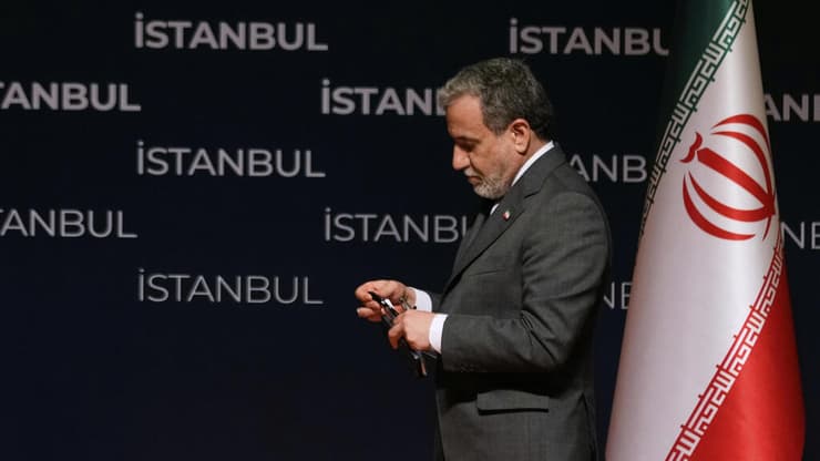 איסטנבול טורקיה שרי החוץ של איראן עבאס עראקצ'י
