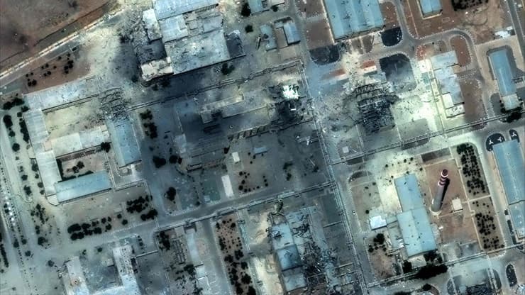 איספהאן איראן תמונות לווין לפני אחרי תקיפה תקיפות ארצות הברית ארה"ב מתקן גרעין מטוסי B-2