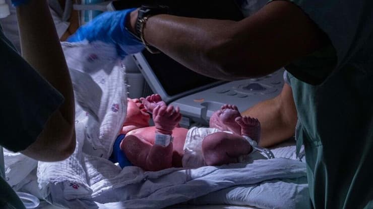 לידה ב חדרי לידה ממוגנים בית החולים איכילוב חדר לידה