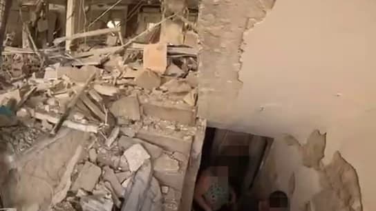 חילוץ אזרחים שנלכדו במבנה שנפגע בת"א