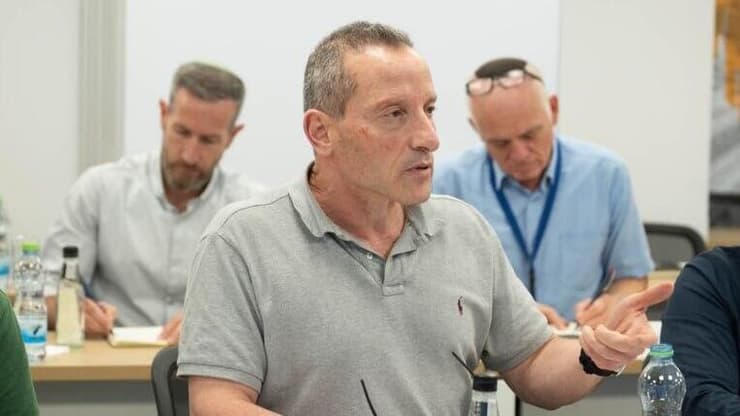 ברעם (צילום: אגף דוברות וקשרי ציבור במשרד הביטחון) מנכ"ל משרד הביטחון כינס את ועדת המל"ח