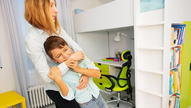 המעבר החד ממרחב מוכר לאיום בטחוני יוצר הצפה חושית, רגשית ותפקודית  