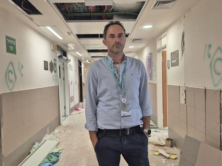 "אמרתי לאשתי - אני חוזר לארץ לא משנה איך". ד"ר צחי סלוצקי, סגן מנהל ביה"ח סורוקה (צילום: אילנה קוריאל) ד"ר צחי סלוצקי סגן מנהל ביה"ח סורוקה