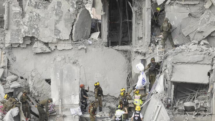 הריסות בזירת הנפילה בבאר שבע