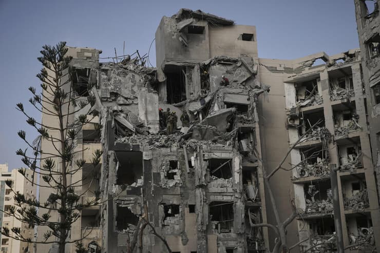 הריסות בזירת הנפילה בבאר שבע