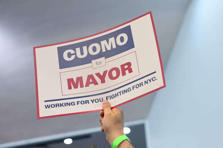 קאומו הפך למועמד המועדף של היהודים בניו יורק