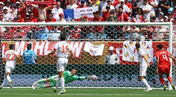 ההצלה של נוייר (רויטרס) ההצלה של נוייר