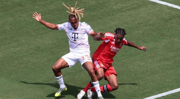 סשה בואי מול לאנדרו בריירו (רויטרס) סשה בואי מול לאנדרו בריירו