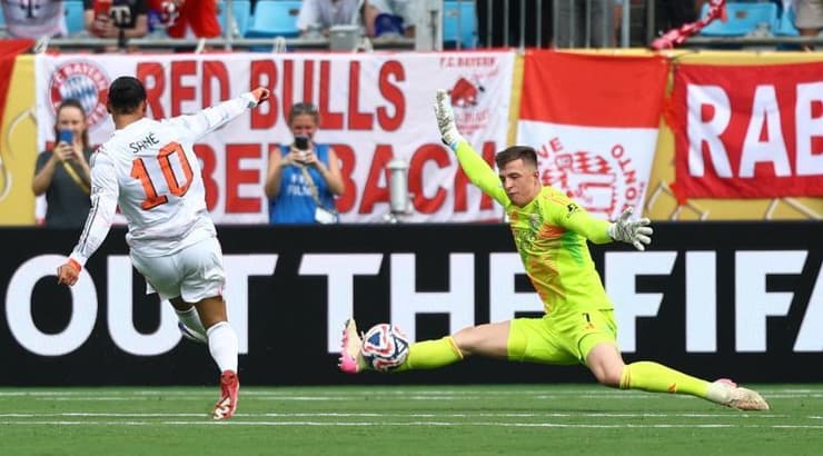 סאנה מול טרובין (רויטרס) סאנה מול טרובין