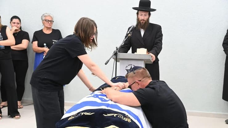 הלווייתה של נועה בוגוסלבסקי ז"ל