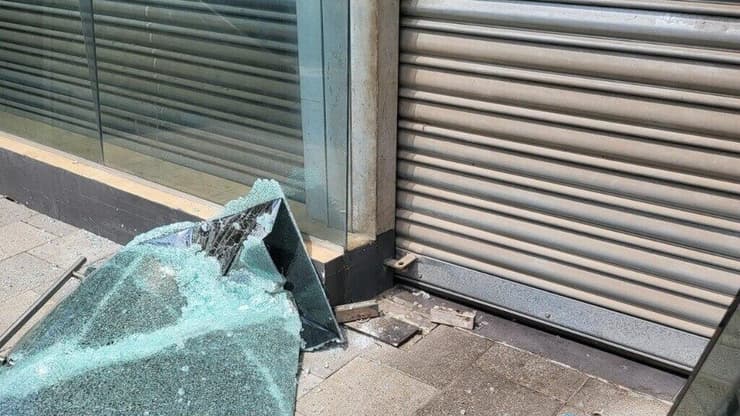 הנזקים בארט קפה