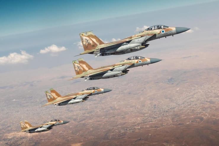 תיעוד ממבצע ״עם כלביא״: מטוסי הקרב של חיל האוויר בדרכם לגלי התקיפות בטהראן