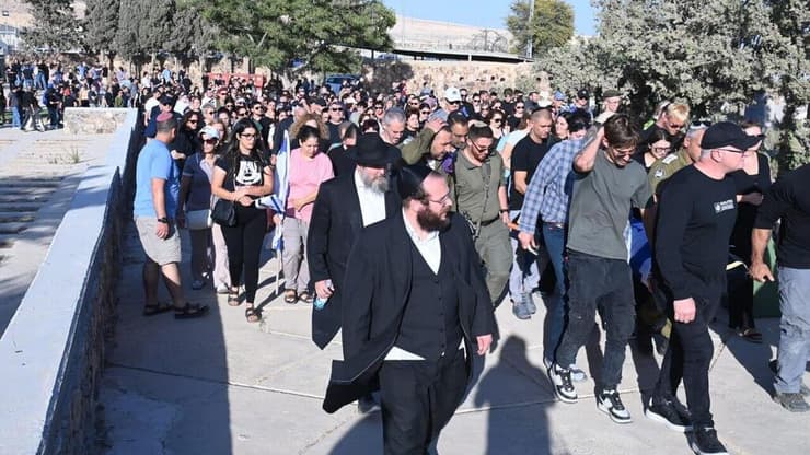 הלווייתה של נועה בוגוסלבסקי ז"ל