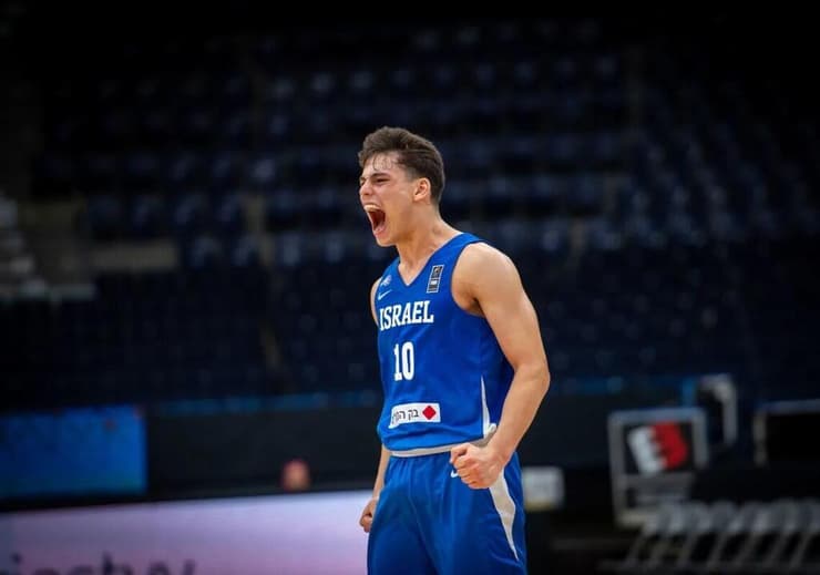 הכוכב. עומר מאייר (צילום: FIBA.COM) עומר מאייר