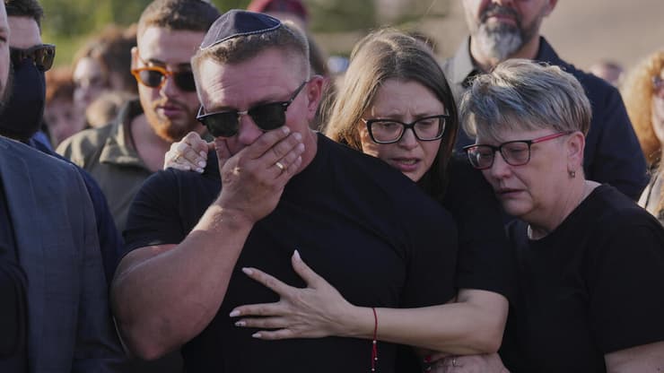 הלווייתה של נועה בוגוסלבסקי ז"ל