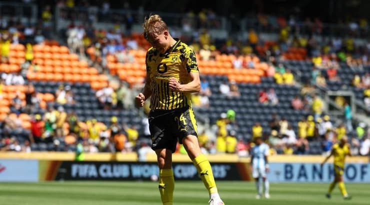 דניאל סבנסון חוגג (רויטרס) דניאל סבנסון חוגג