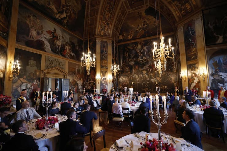 פסגת מנהיגי נאט"ו ב האג הולנד