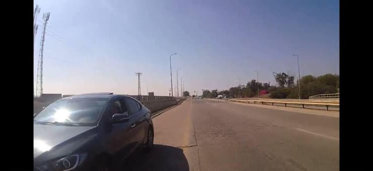 תושבת תל אביב גנבה רכב לאחר שהנהג חיפש מחסה בזמן אזעקה