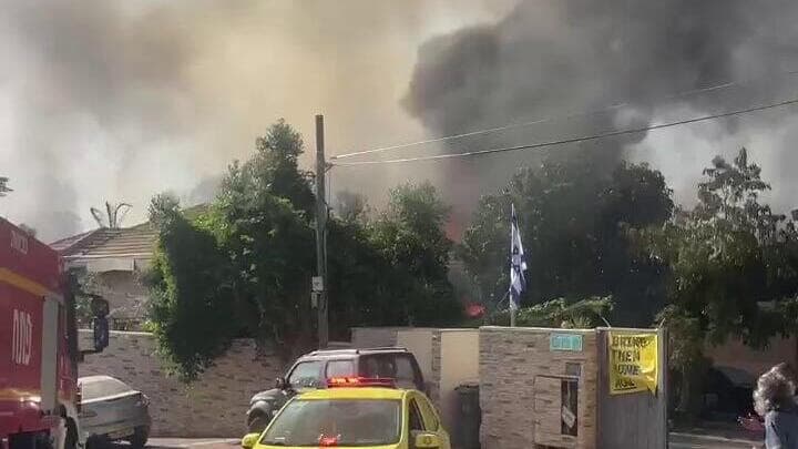 שריפה בשטח פתוח בנס ציונה