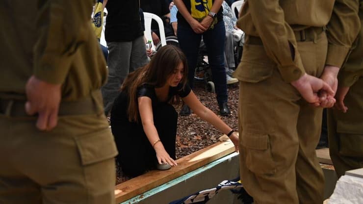 הלווייתו של מתן שי ישינובסקי ז"ל בבית העלמין בכפר יונה